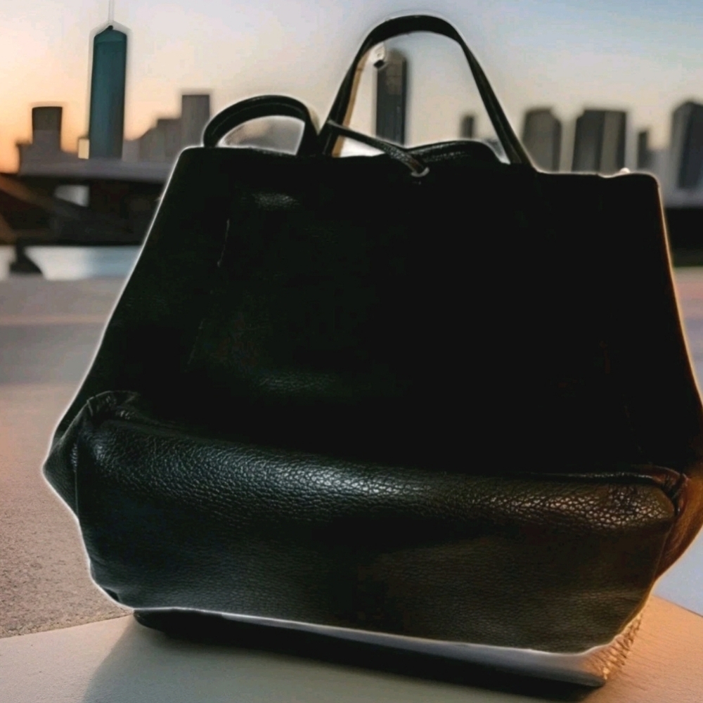 Borse In Pelle Tote black, Soft  Pebble Leather, Zip Pocket, Made in Italy - Picture 3 of 7
